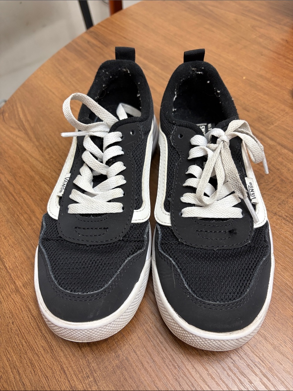 Vans Black and White Mesh Low-Top Sneakers - Picture 2 of 5
